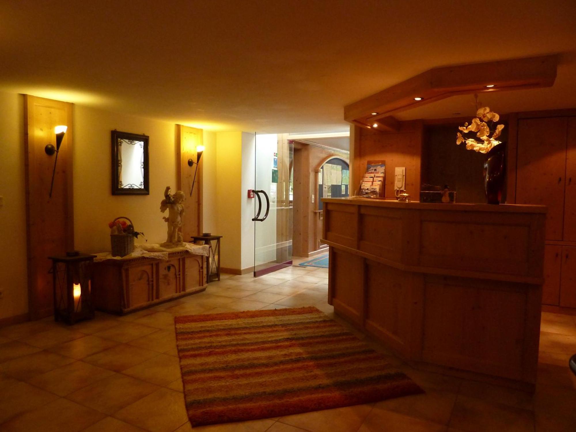 Hotel Garni Hainbacherhof Solden Exterior photo