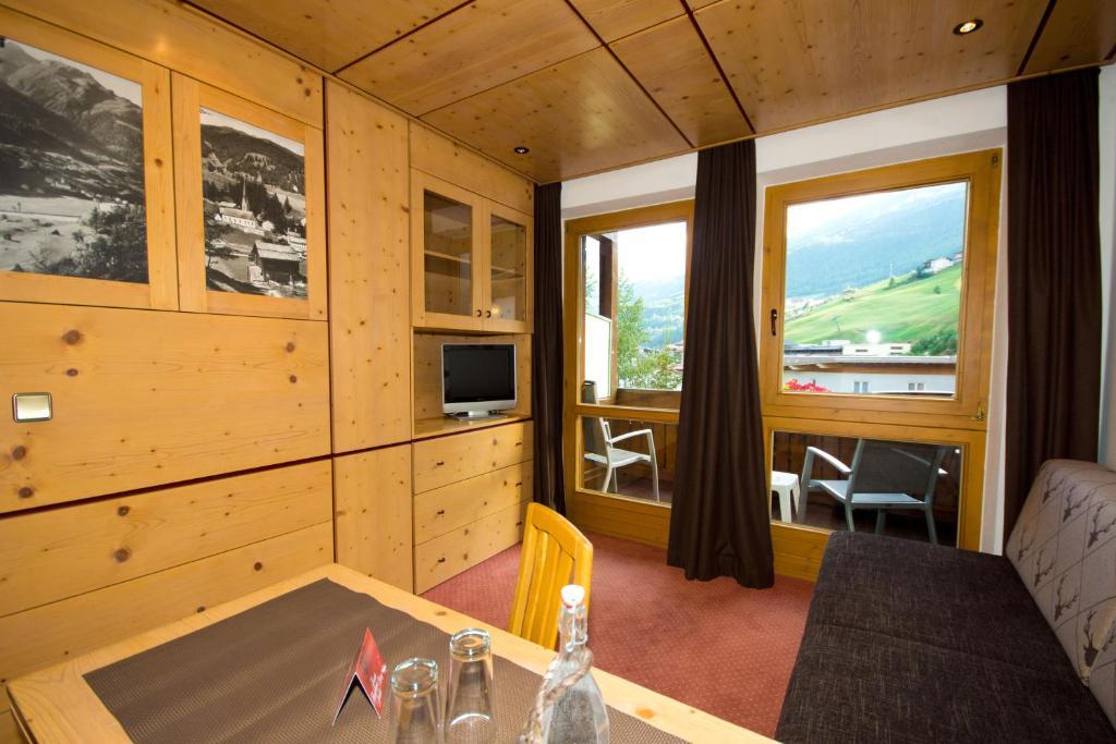 Hotel Garni Hainbacherhof Solden Room photo