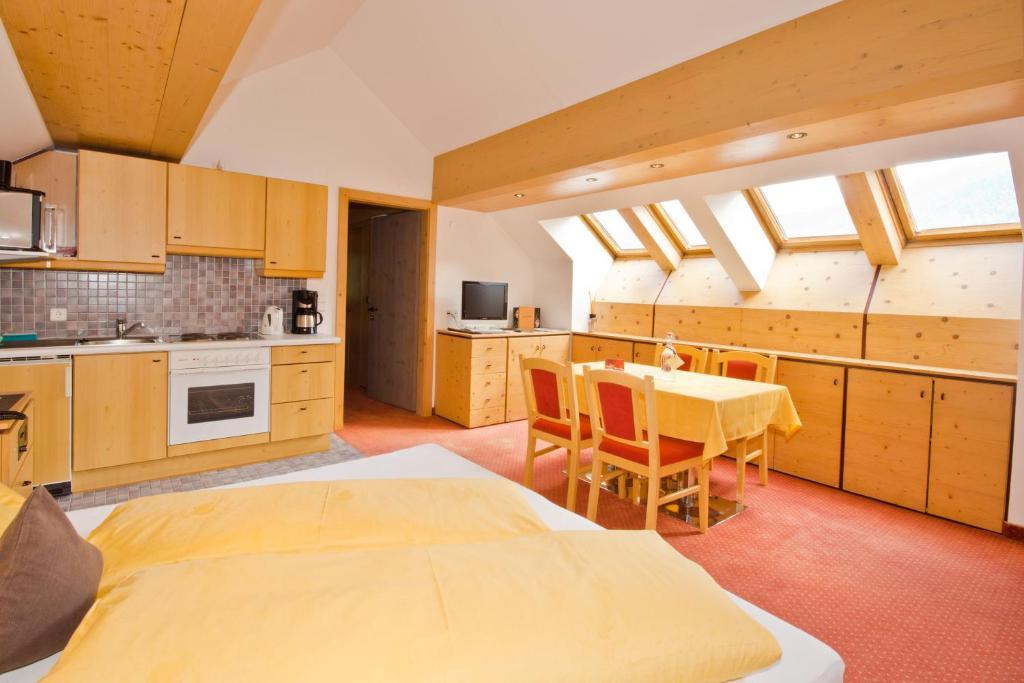 Hotel Garni Hainbacherhof Solden Room photo